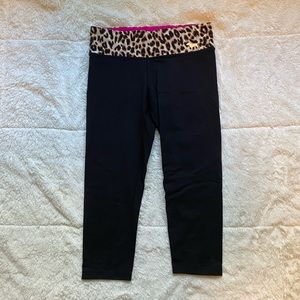 Victoria’s Secret PINK Cropped Leggings